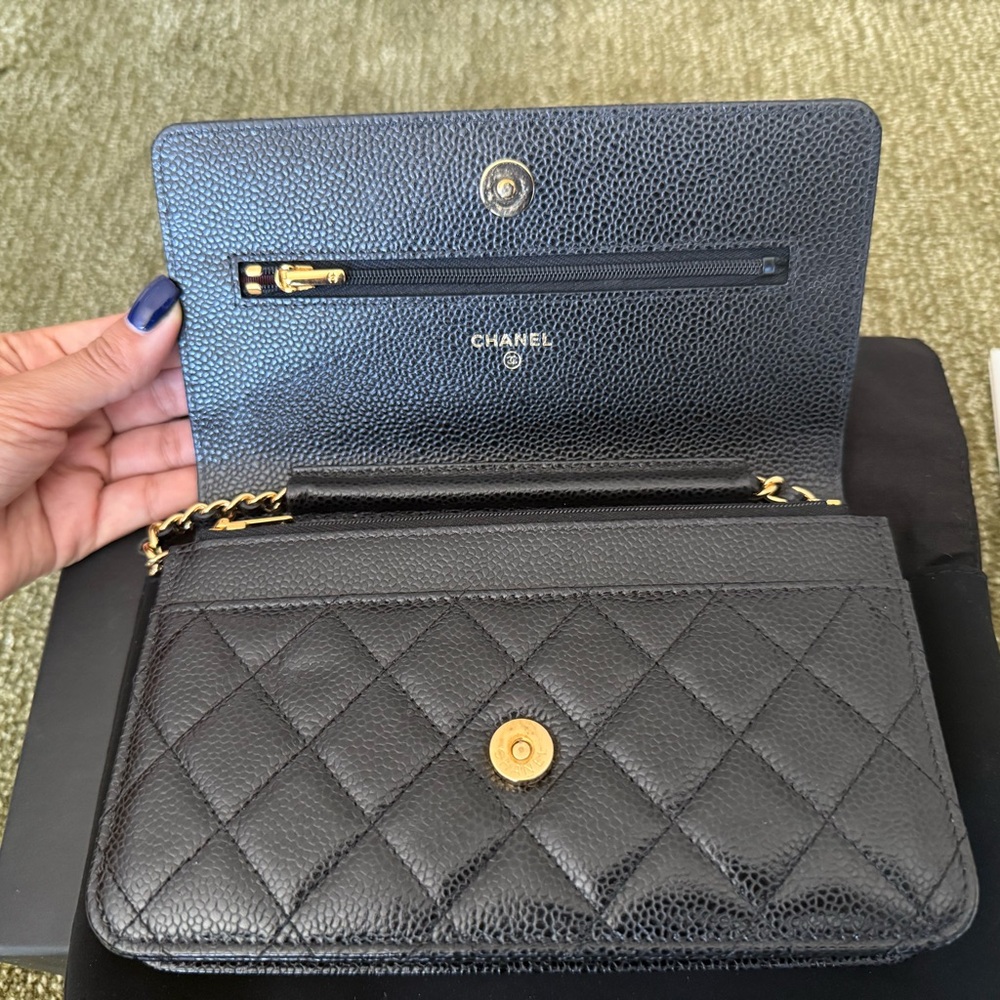 CHANEL Black Caviar Wallet on a Chain Gold Hardware - Picture 5 of 8